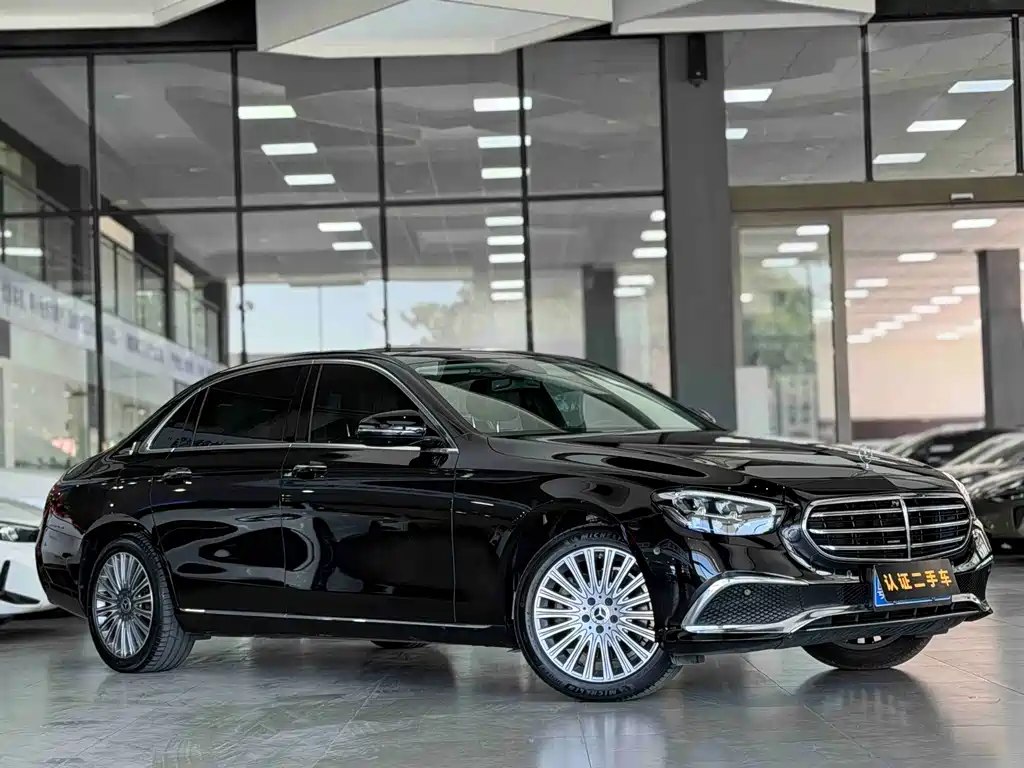 Mercedes-Benz Mercedes-Benz E-Class 2023 Model Year Facelift E 300 L Luxury 2023 - thumbnail 3