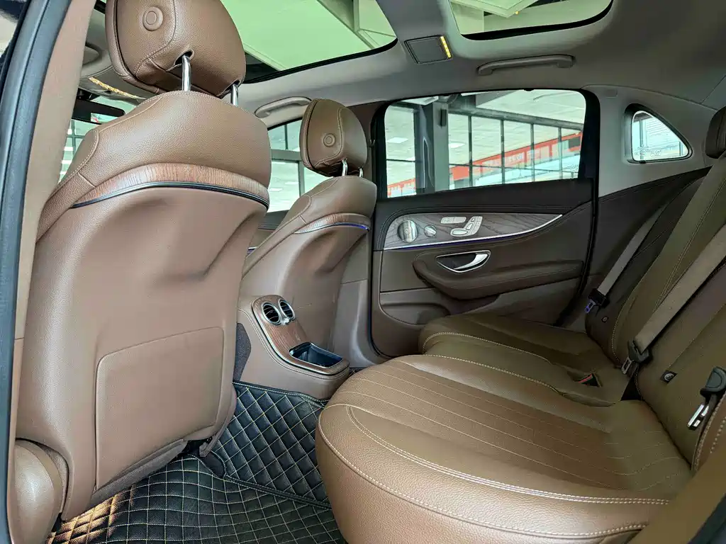 Mercedes-Benz Mercedes-Benz E-Class 2023 Model Year Facelift E 300 L Luxury 2023 - thumbnail 5
