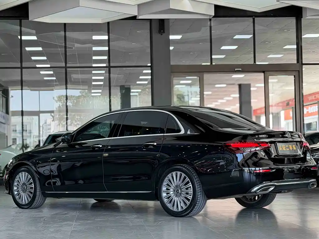 Mercedes-Benz Mercedes-Benz E-Class 2023 Model Year Facelift E 300 L Luxury 2023 - thumbnail 9