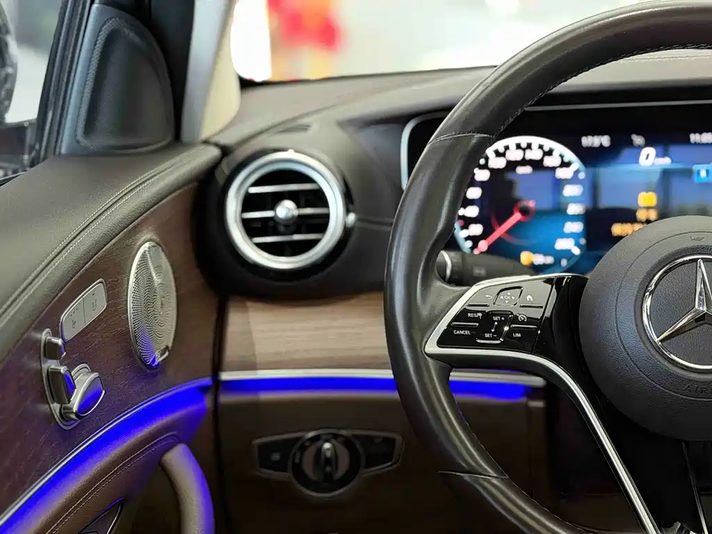 Mercedes-Benz Mercedes-Benz E-Class 2023 Model Year Facelift E 300 L Luxury 2023 - thumbnail 10