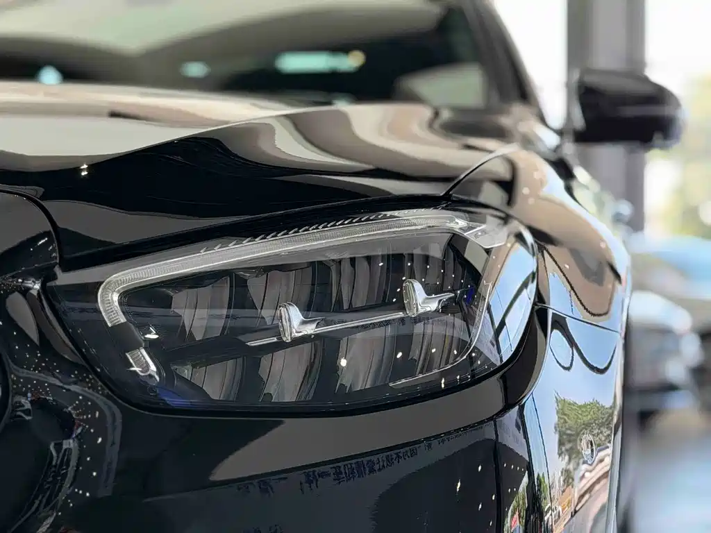 Mercedes-Benz Mercedes-Benz E-Class 2023 Model Year Facelift E 300 L Luxury 2023 - thumbnail 17