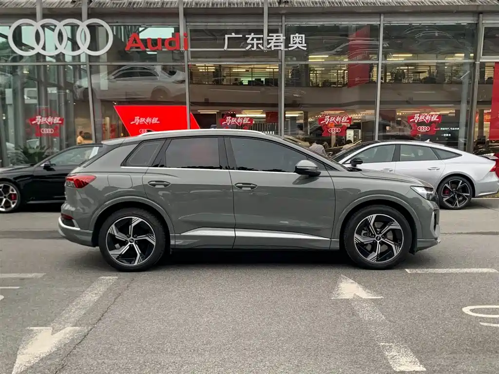 Audi Audi Q4 e-tron 2024 40 e-tron Vision Edition 2025 - thumbnail 8