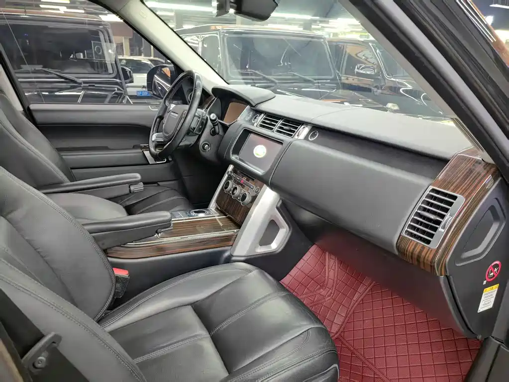 Land Rover Range Rover 2017 3.0 SC V6 Vogue 2018 - thumbnail 4