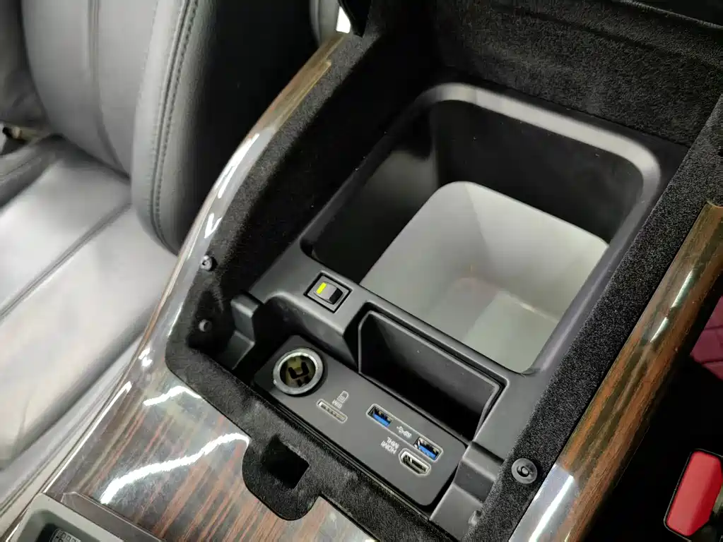Land Rover Range Rover 2017 3.0 SC V6 Vogue 2018 - thumbnail 9