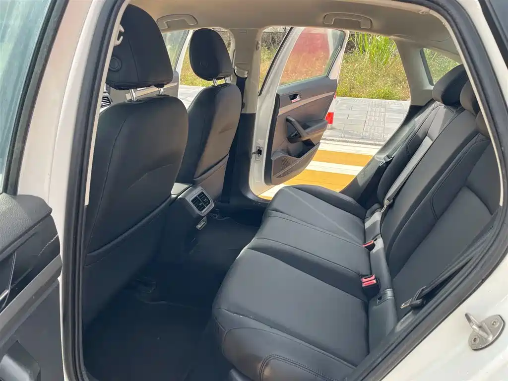 Volkswagen Volkswagen Lavida 2019 1.5L Automatic Fashion Edition国VI 2020 - thumbnail 8