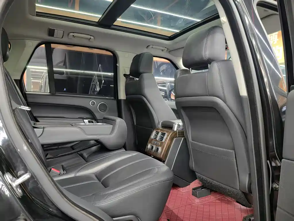 Land Rover Range Rover 2017 3.0 SC V6 Vogue 2018 - thumbnail 11