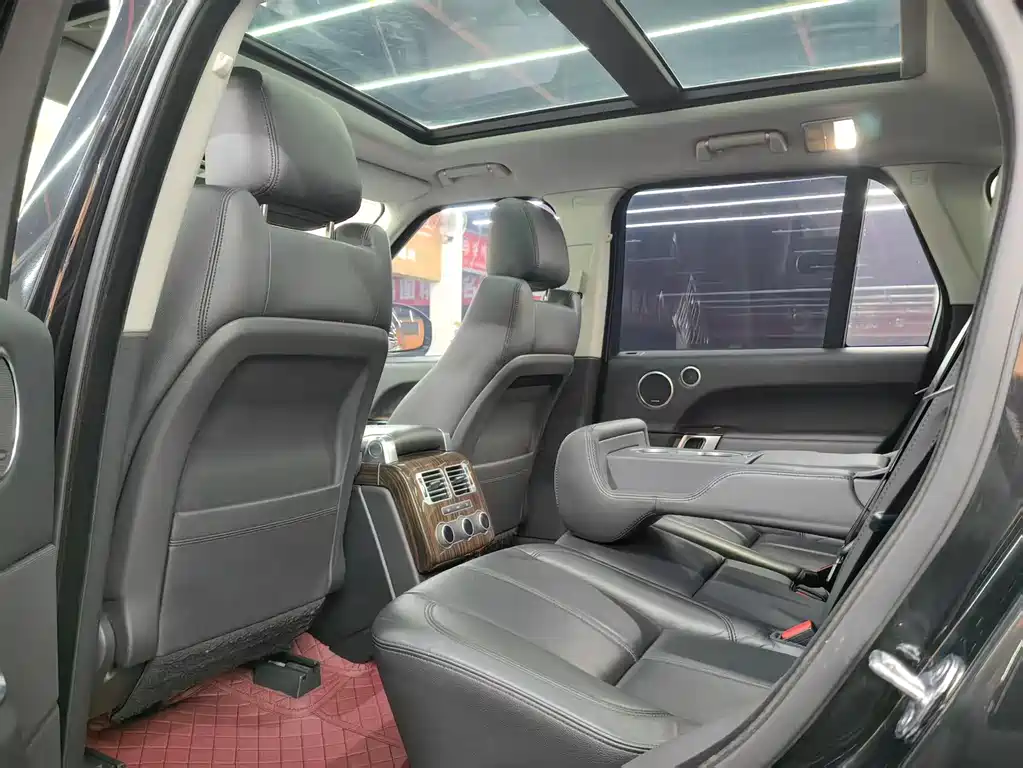 Land Rover Range Rover 2017 3.0 SC V6 Vogue 2018 - thumbnail 13