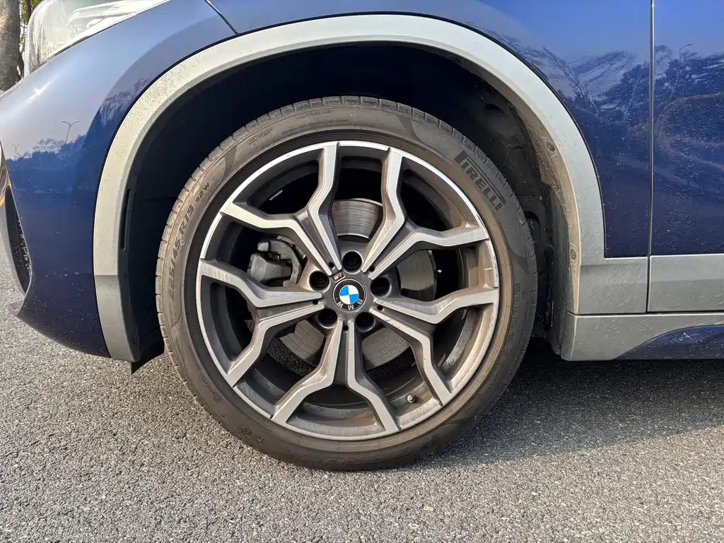 BMW BMW X2 2021 xDrive25i M Sport Package 2021 - thumbnail 3