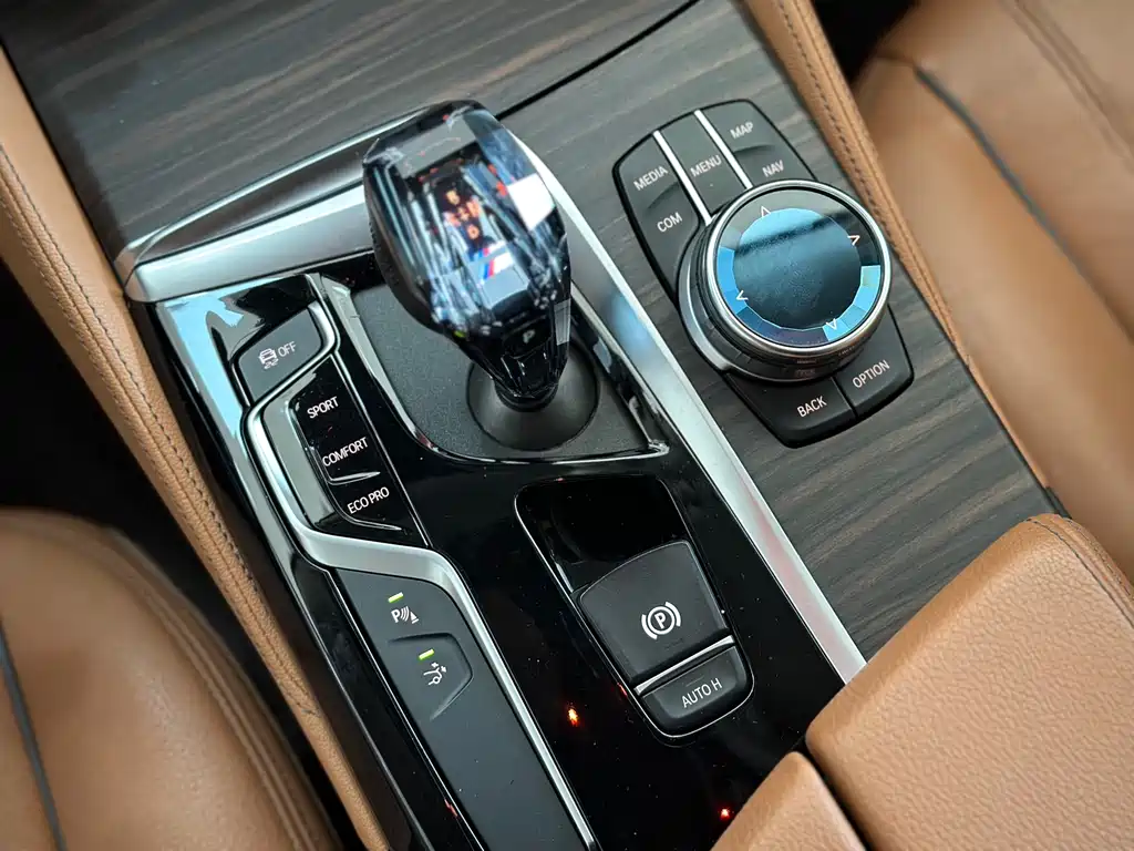 BMW BMW 6 Series GT 2020 630i Luxury Design Package 2020 - thumbnail 16