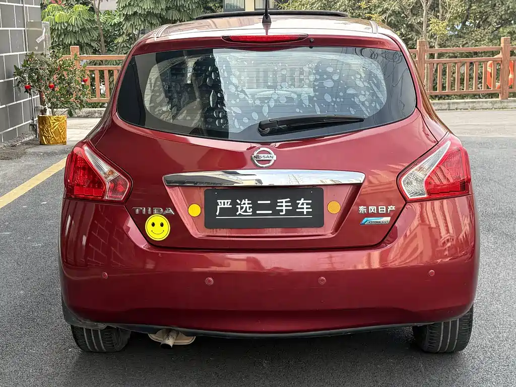 Nissan Nissan Tiida 2014 1.6L CVT Intelligent Edition 2014 - thumbnail 14
