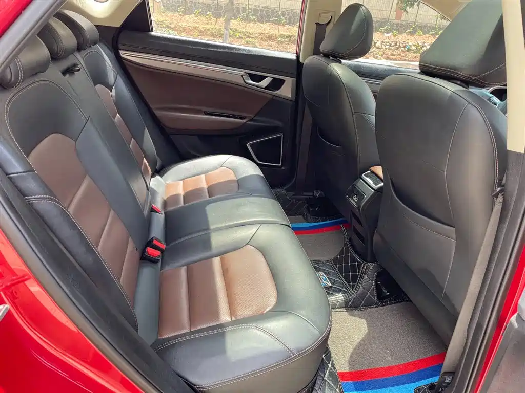 Geely Auto Geely Emgrand GS 2018 Lingchao 1.4T Automatic Zenshang Smart Connect Edition 2019 - thumbnail 6