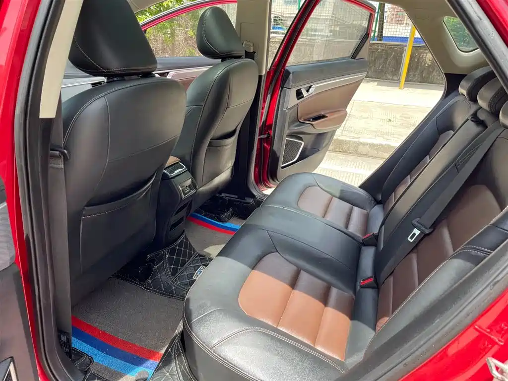 Geely Auto Geely Emgrand GS 2018 Lingchao 1.4T Automatic Zenshang Smart Connect Edition 2019 - thumbnail 9