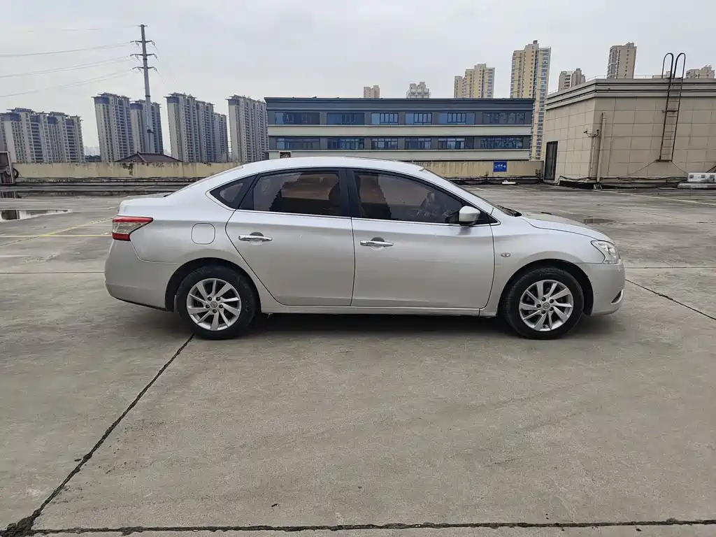 Nissan Nissan Sentra 2012 1.6XL CVT Luxury Edition 2013 - thumbnail 5
