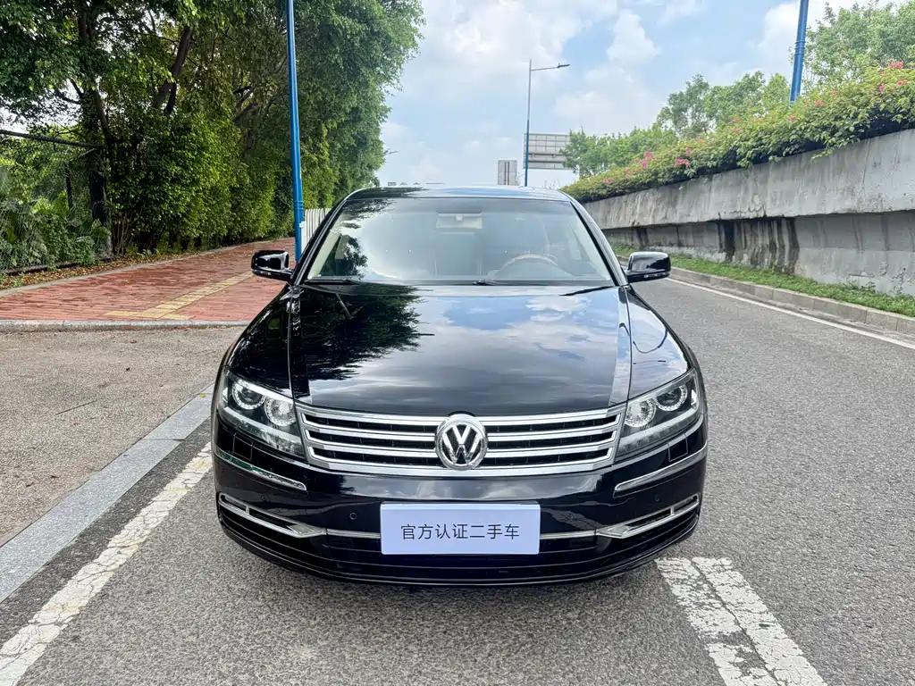 Volkswagen Phaeton 2011 3.6L V6 4-seat Long Wheelbase Individual Edition 2010 - thumbnail 2