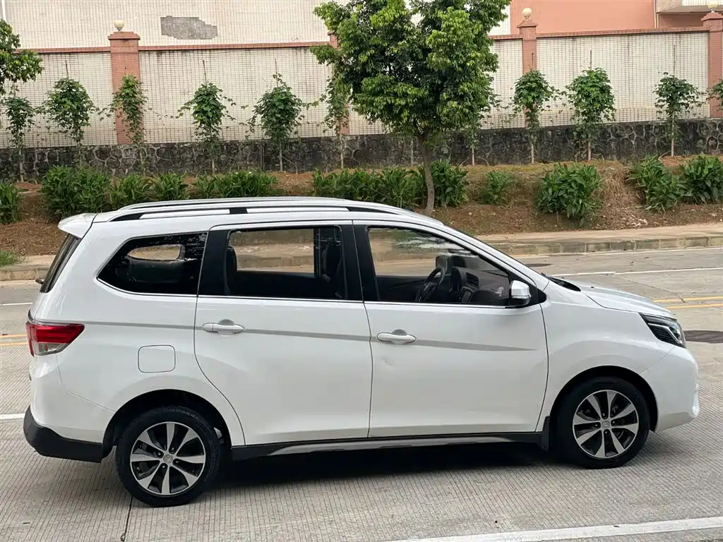 Datsun Dongfeng Nissan Qichen M50V 2017 1.6L XL CVT Luxury Edition 2017 - thumbnail 13