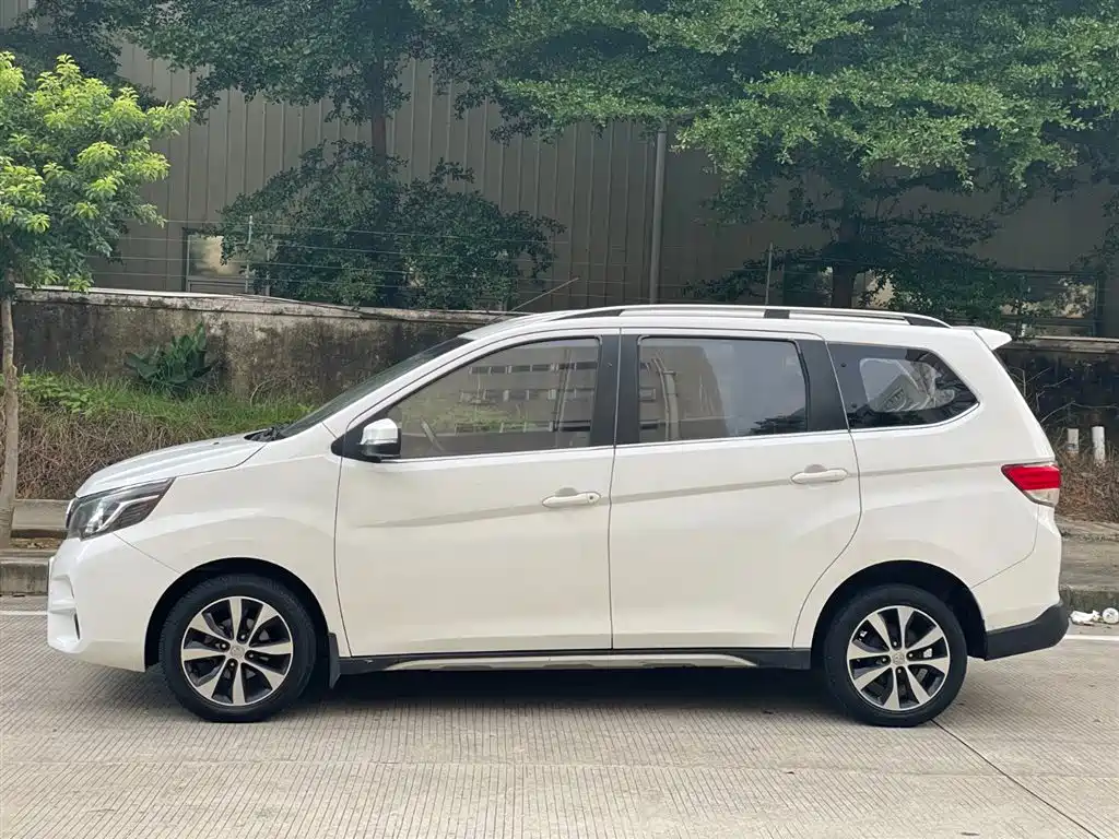 Datsun Dongfeng Nissan Qichen M50V 2017 1.6L XL CVT Luxury Edition 2017 - thumbnail 15