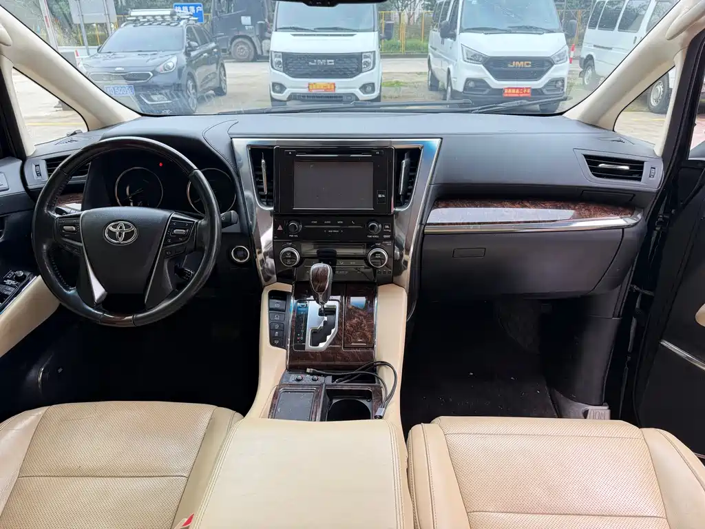 Toyota Alphard 2018 Model Year Facelift 3.5L Luxury Version 2019 - thumbnail 6