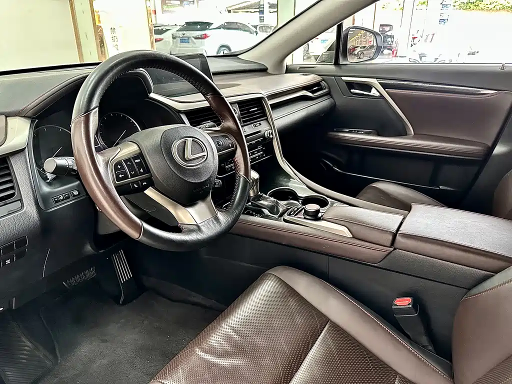 Lexus Lexus RX 300 AWD Elegant Edition 2016 Model Year China V Emission Standard 2017 - thumbnail 8