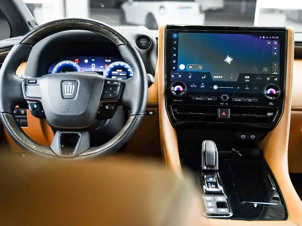 Toyota Alphard 2024 Crown Hybrid 2.5L Ultimate Edition 2024 - thumbnail 8