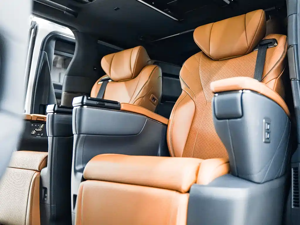 Toyota Alphard 2024 Crown Hybrid 2.5L Ultimate Edition 2024 - thumbnail 12