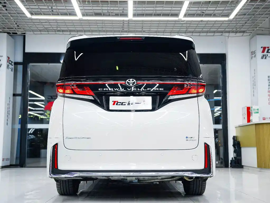 Toyota Alphard 2024 Crown Hybrid 2.5L Ultimate Edition 2024 - thumbnail 15