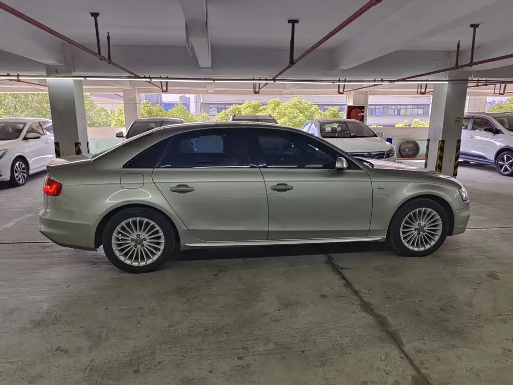 Audi Audi A4L 2016 35 TFSI Classic Edition S line Comfort 2016 - thumbnail 5
