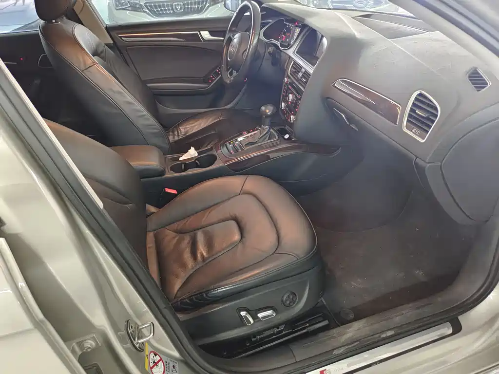 Audi Audi A4L 2016 35 TFSI Classic Edition S line Comfort 2016 - thumbnail 6