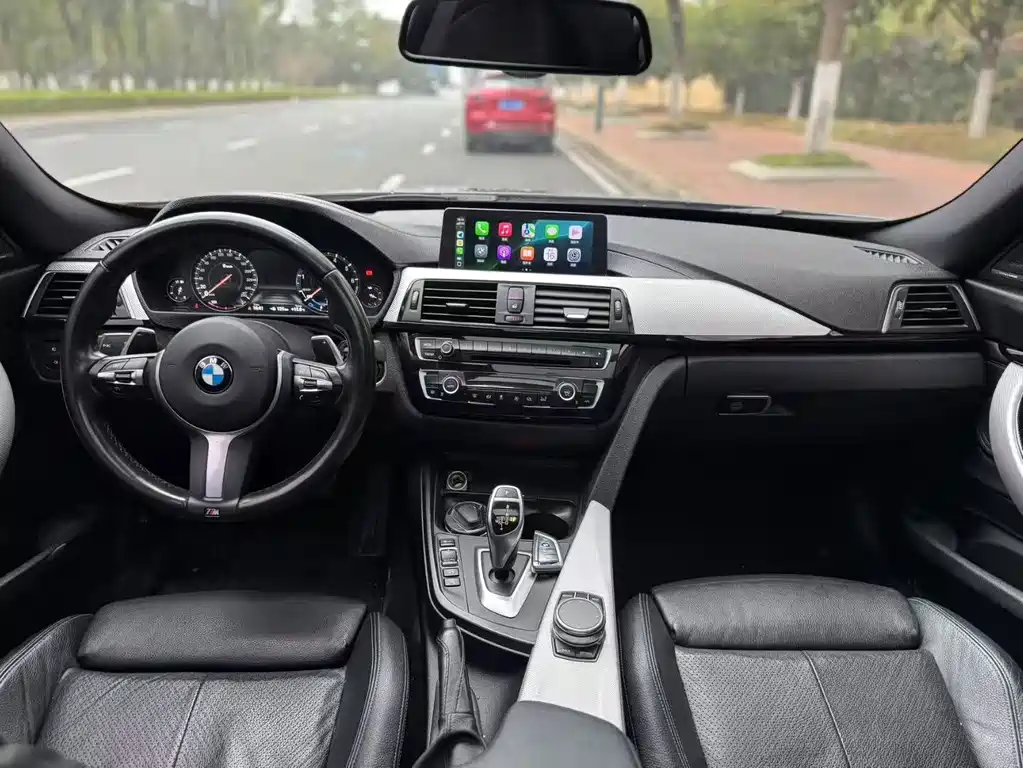 BMW BMW 3 Series GT 2019 320i M Sport Shadow Night Edition 2019 - thumbnail 4
