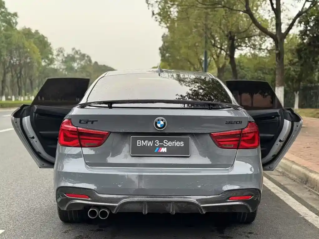 BMW BMW 3 Series GT 2019 320i M Sport Shadow Night Edition 2019 - thumbnail 8