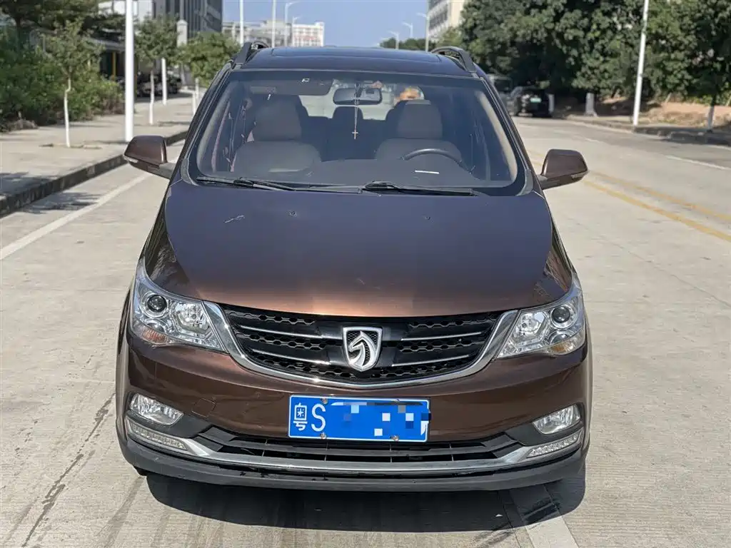 Baojun Baojun 730 2016 1.8L Manual Luxury 7-seater 2016 - thumbnail 12