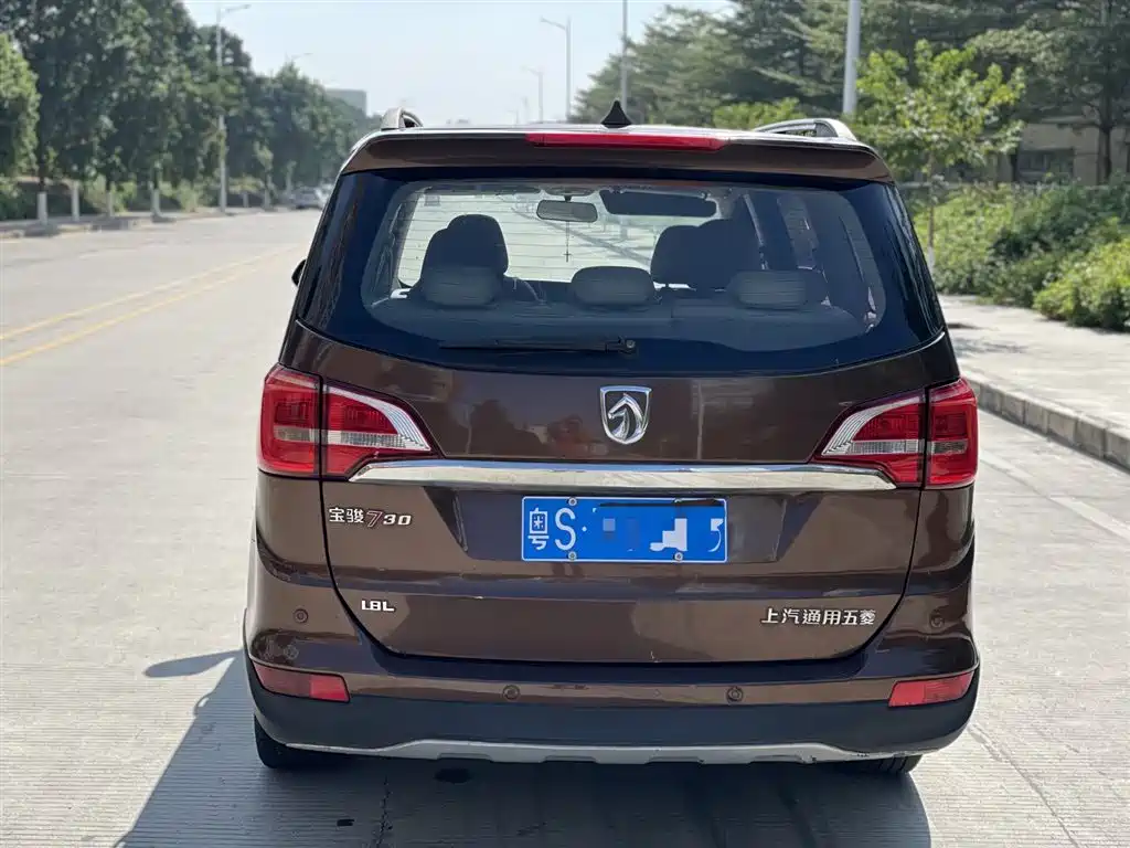 Baojun Baojun 730 2016 1.8L Manual Luxury 7-seater 2016 - thumbnail 14