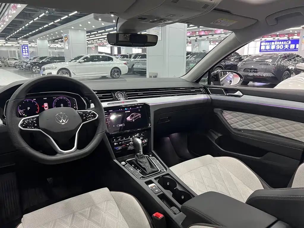 Volkswagen Magotan 2025 Model Comfort 330TSI DSG Luxury Edition 2025 - thumbnail 13
