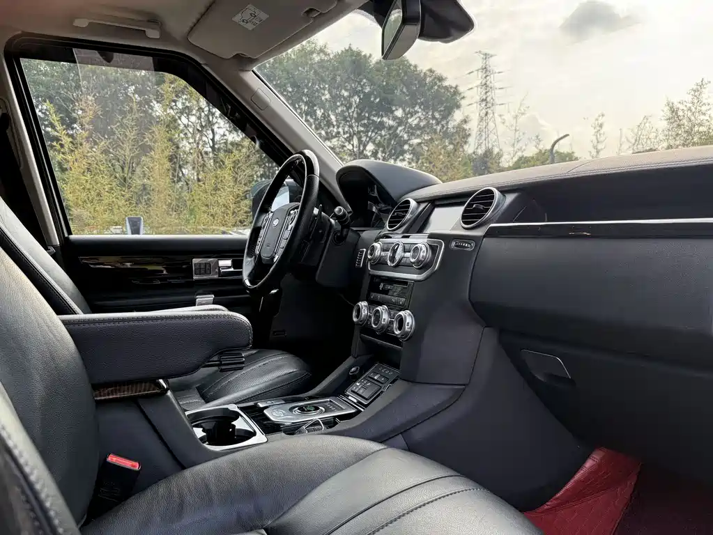 Land Rover Discovery 2015 3.0 SC V6 HSE 2015 - thumbnail 9