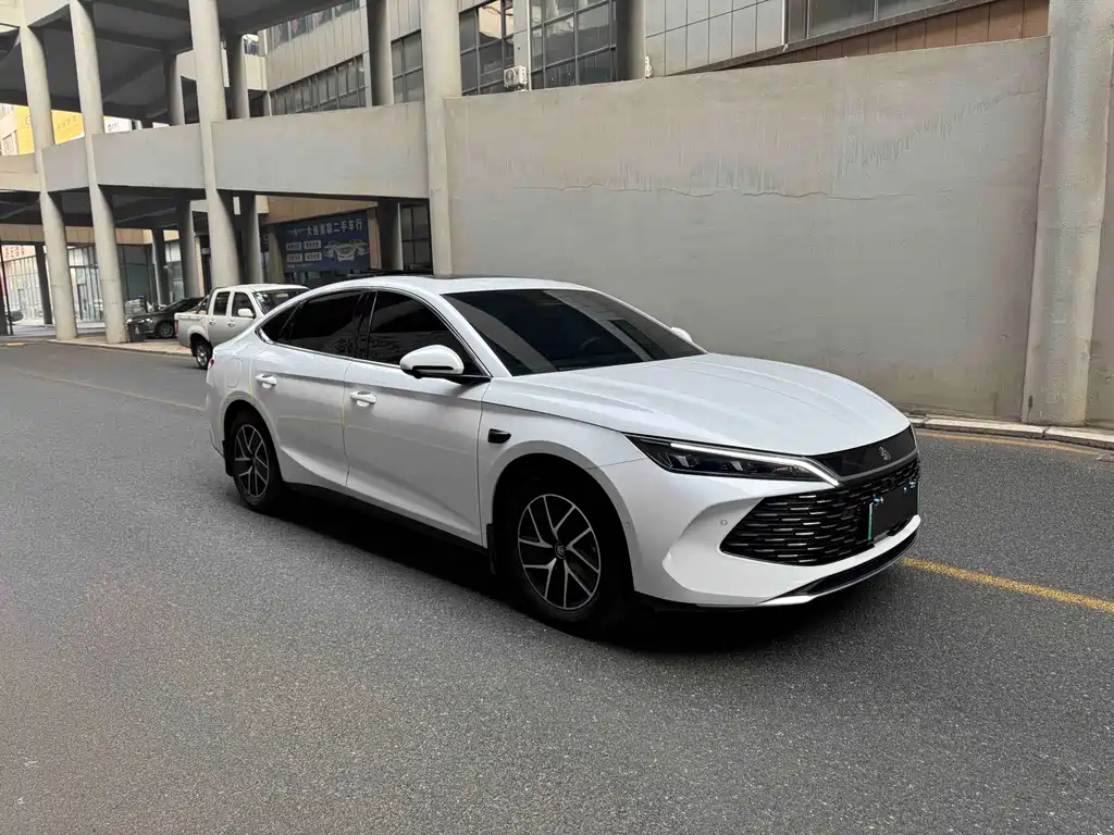 BYD BYD Qin L 2025 DM-i Intelligent Driving Version 120KM Leading Model 2025 - thumbnail 2