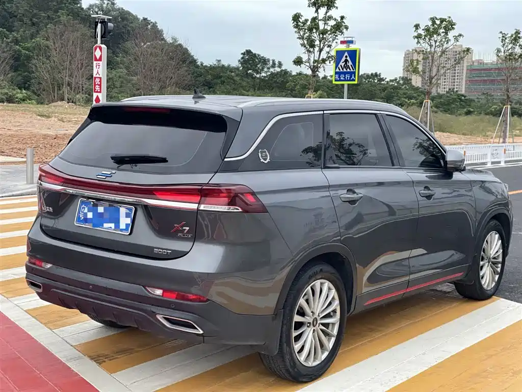 Changan Oushang Changan Oushang X7 PLUS 2022 1.5T Blue Whale Edition Automatic Premium Model 2022 - thumbnail 3