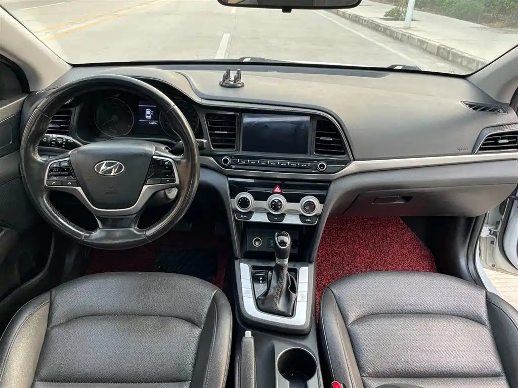 Hyundai Elantra 2019 1.5L CVT Smart Elite 2020 - thumbnail 7