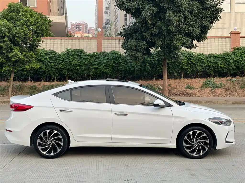 Hyundai Elantra 2019 1.5L CVT Smart Elite 2020 - thumbnail 13