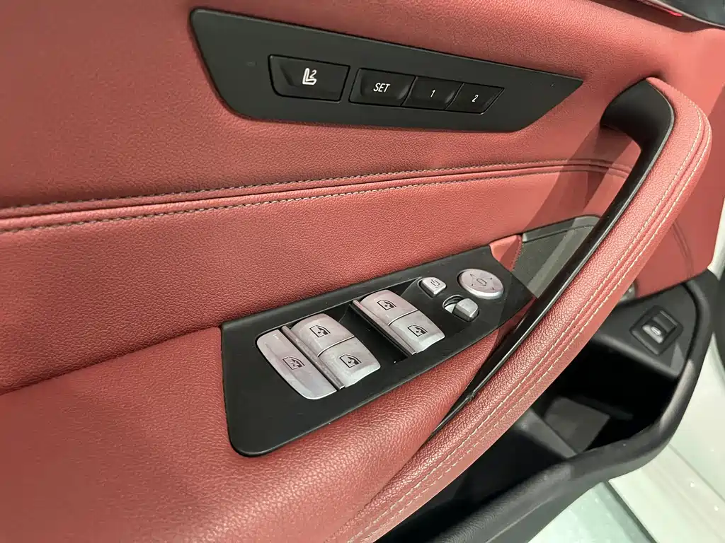 BMW BMW 5 Series 2023 530Li Premium M Sport Package 2023 - thumbnail 14