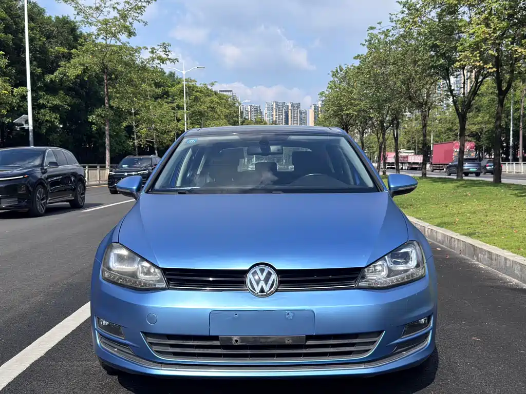 Volkswagen Volkswagen Golf 2016 230TSI Automatic Luxury Edition 2016 - thumbnail 2