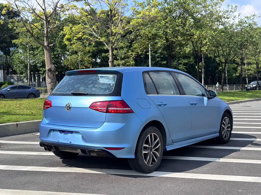 Volkswagen Volkswagen Golf 2016 230TSI Automatic Luxury Edition 2016 - thumbnail 5