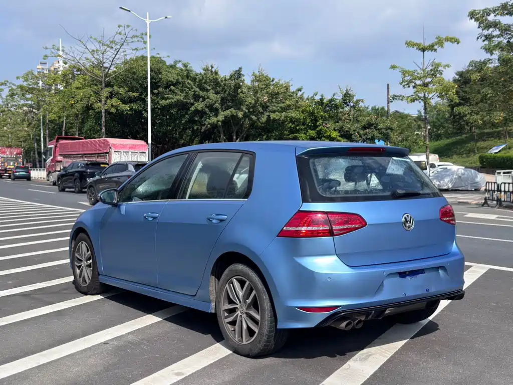 Volkswagen Volkswagen Golf 2016 230TSI Automatic Luxury Edition 2016 - thumbnail 6