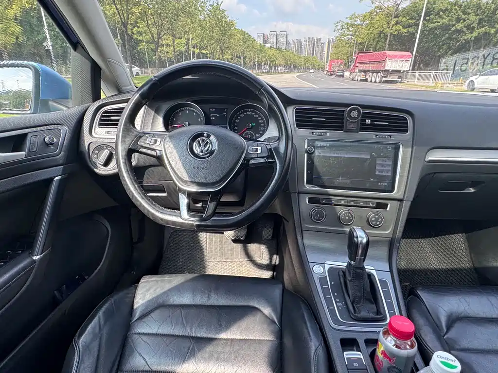 Volkswagen Volkswagen Golf 2016 230TSI Automatic Luxury Edition 2016 - thumbnail 14