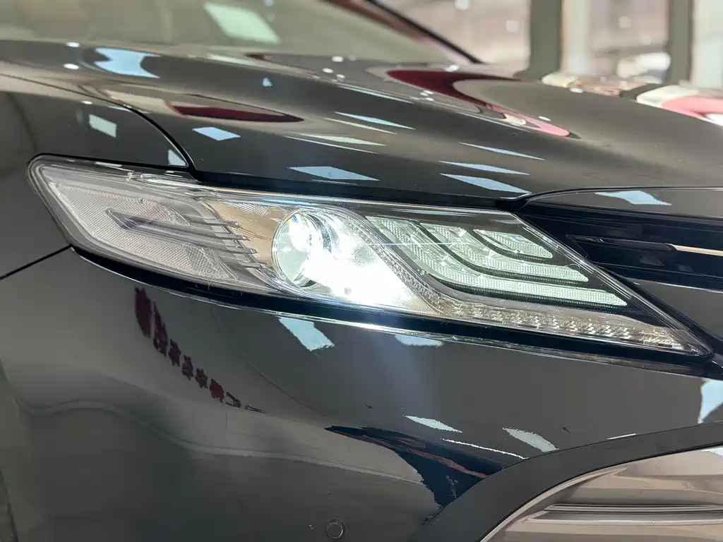 Toyota Toyota Camry 2018 Hybrid 2.5HG Luxury Edition 2018 - thumbnail 4