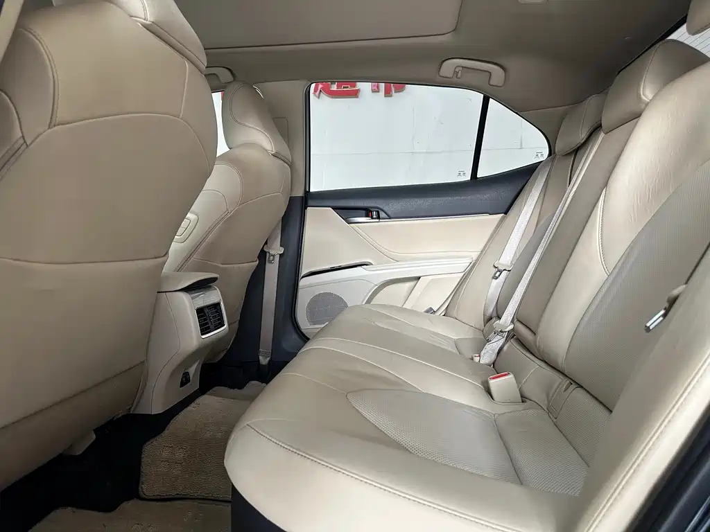 Toyota Toyota Camry 2018 Hybrid 2.5HG Luxury Edition 2018 - thumbnail 11