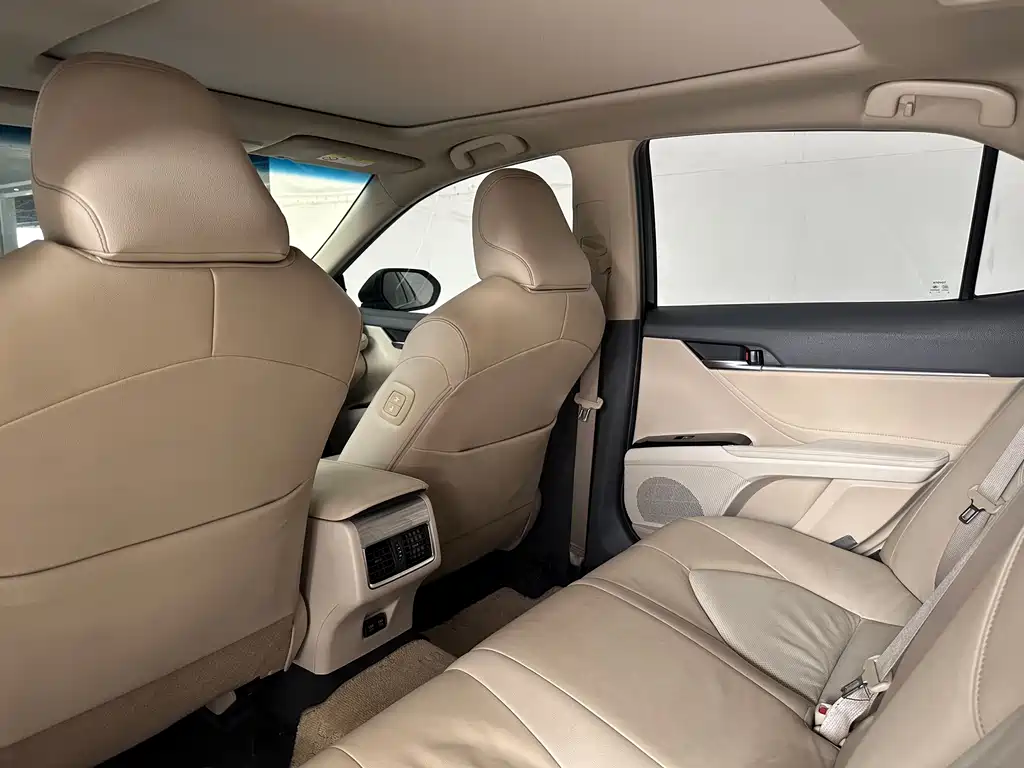 Toyota Toyota Camry 2018 Hybrid 2.5HG Luxury Edition 2018 - thumbnail 12