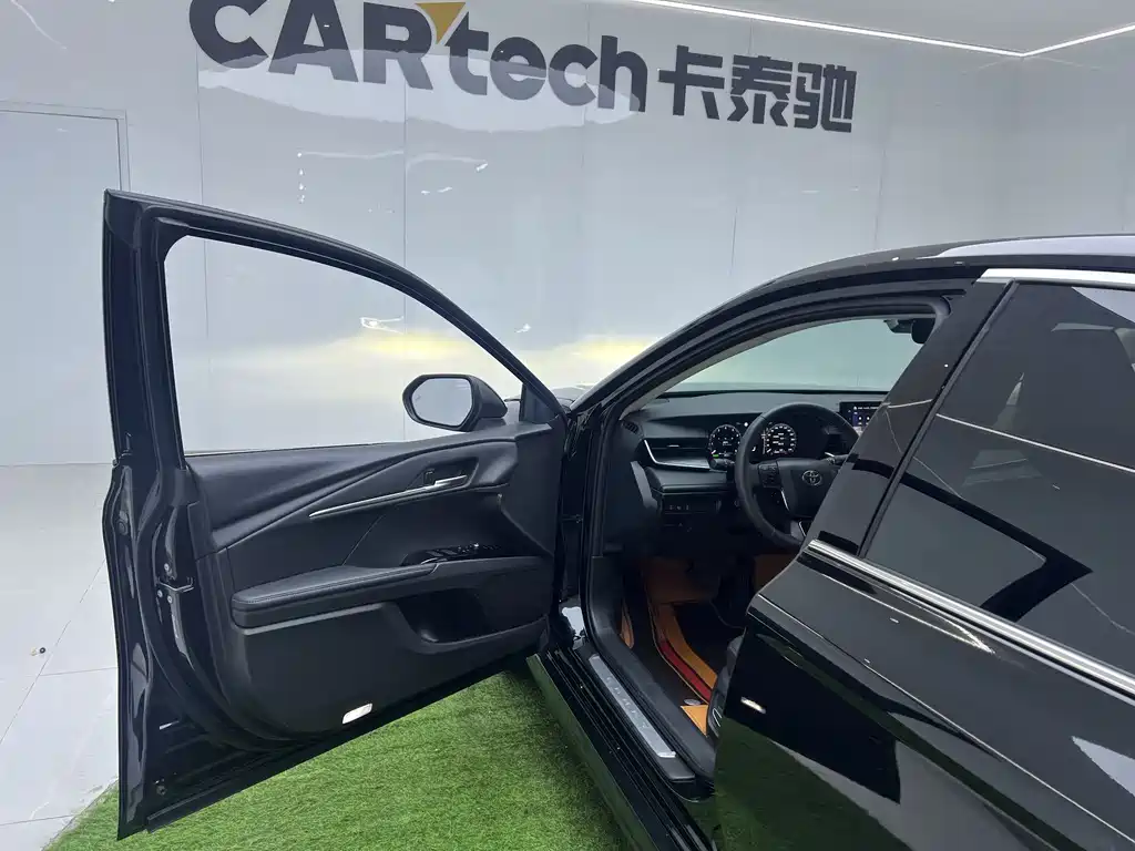 Toyota Toyota Camry 2024 Hybrid 2.5HG Premium Edition 2025 - thumbnail 24
