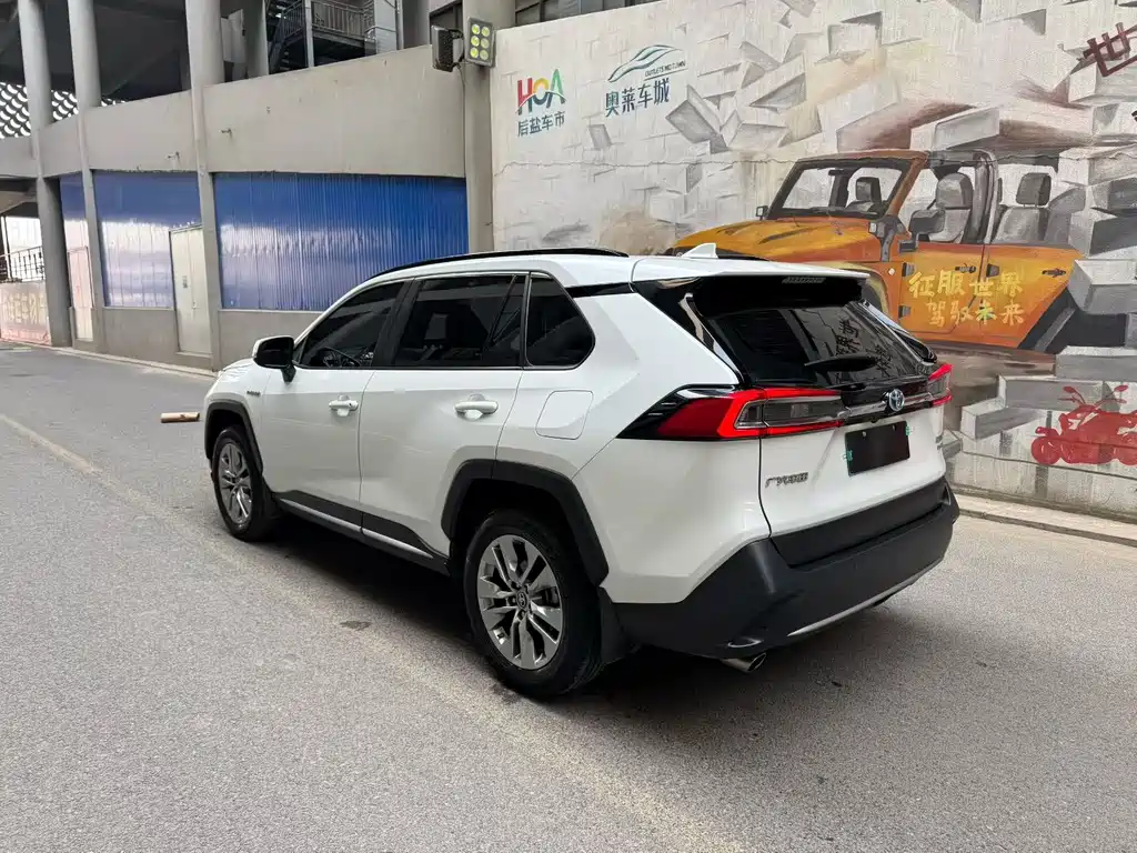Toyota Venza 2021 Dual Engine 2.5L E-CVT AWD Luxury Edition 2021 - thumbnail 4