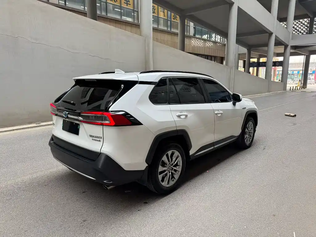Toyota Venza 2021 Dual Engine 2.5L E-CVT AWD Luxury Edition 2021 - thumbnail 6