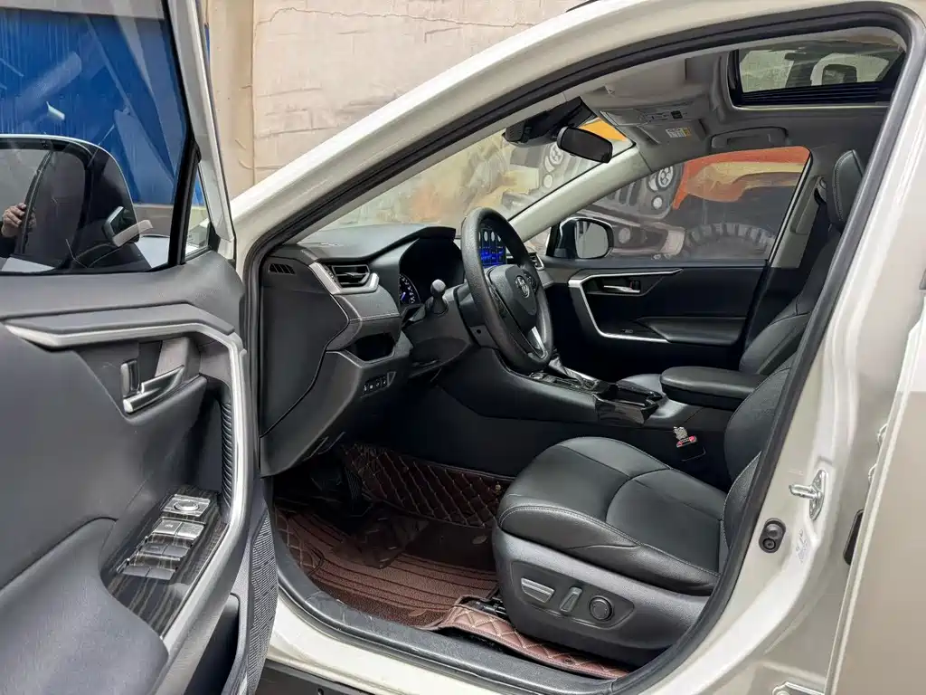 Toyota Venza 2021 Dual Engine 2.5L E-CVT AWD Luxury Edition 2021 - thumbnail 7