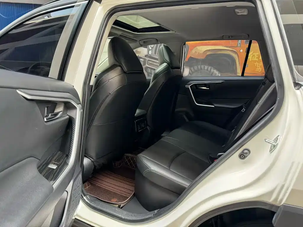 Toyota Venza 2021 Dual Engine 2.5L E-CVT AWD Luxury Edition 2021 - thumbnail 8
